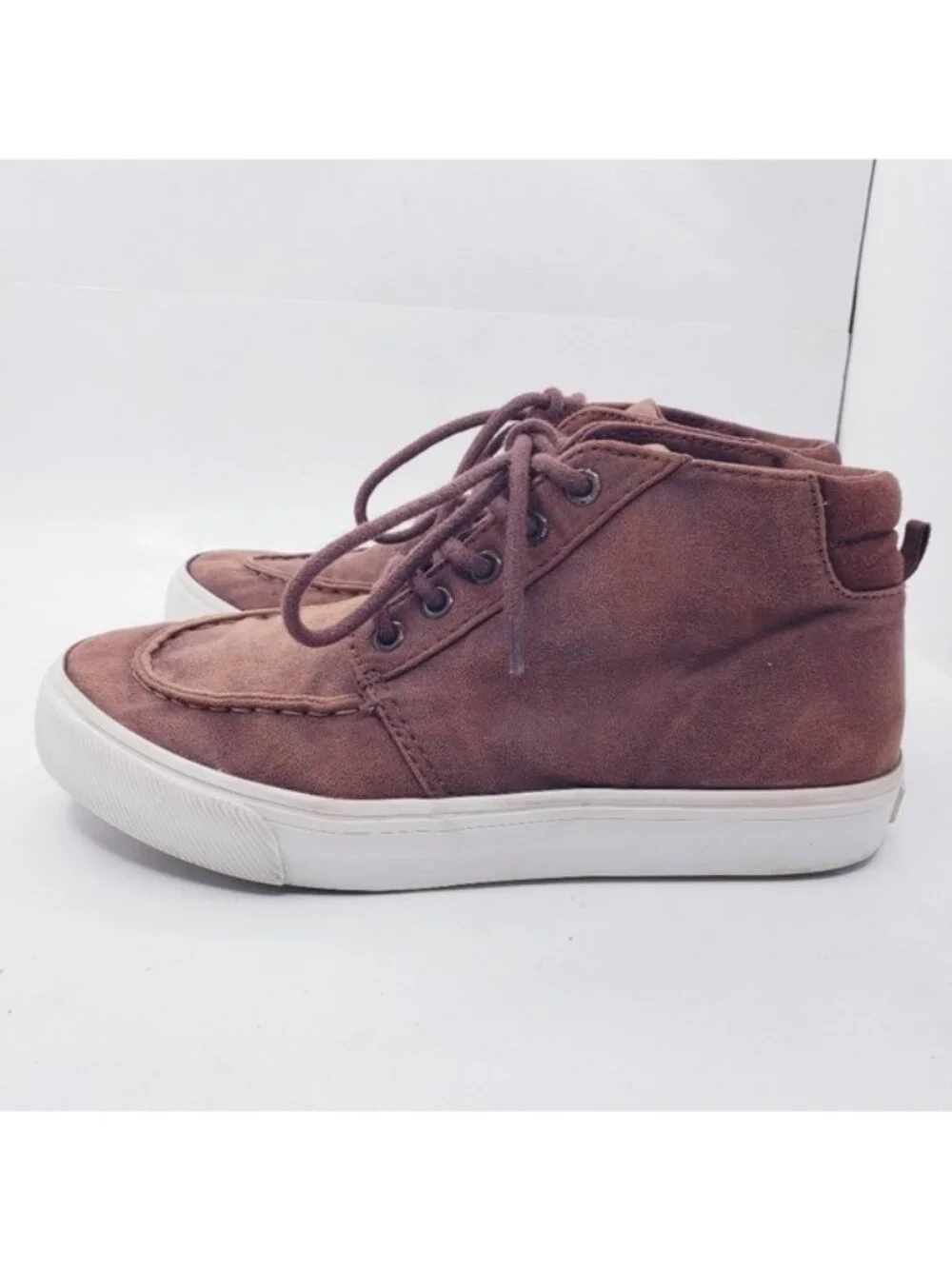 Old Navy Brown Faux Leather High Top Moccasin Lace Up Sneakers Boys Youth Size 3